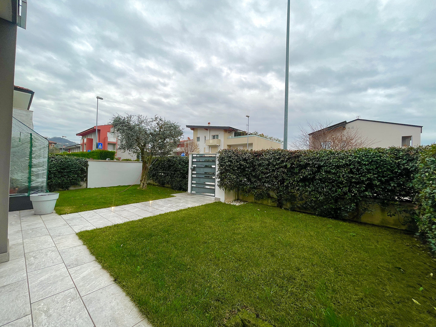 Villa a schiera di testa