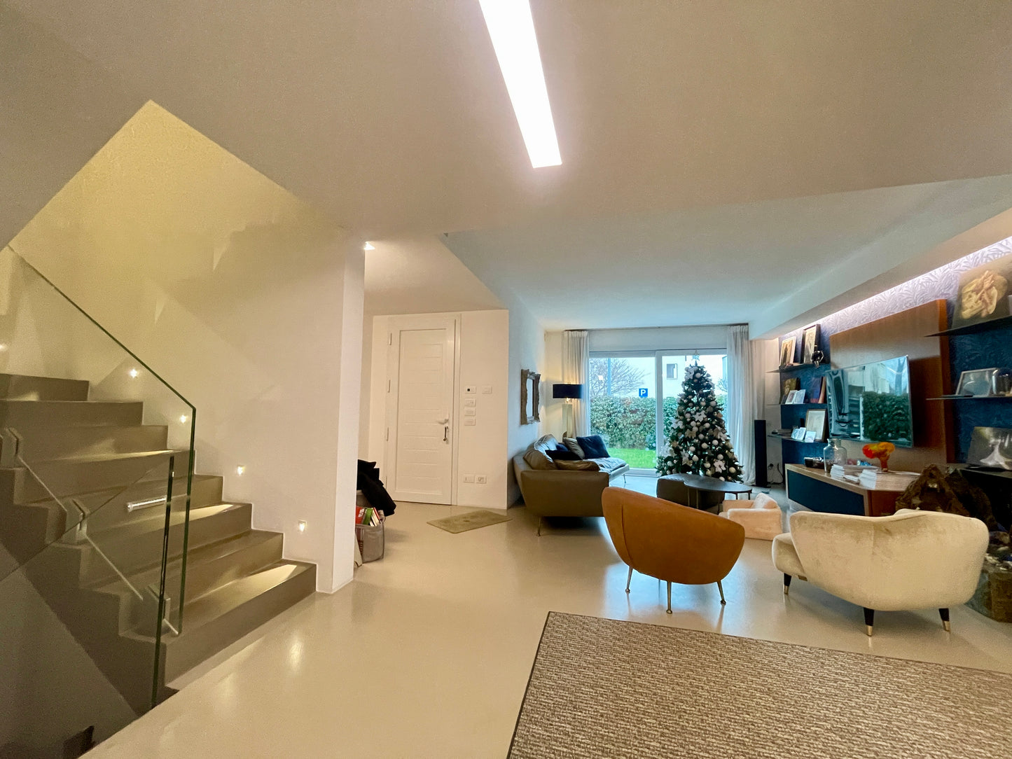 Villa a schiera di testa