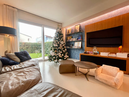 Villa a schiera di testa