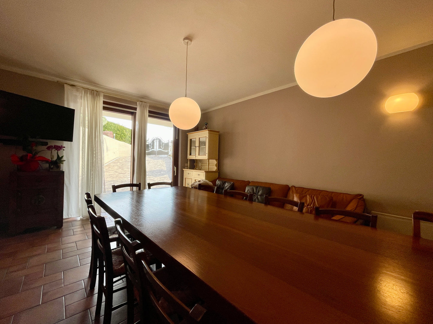 Villa Semi indipendente con giardino