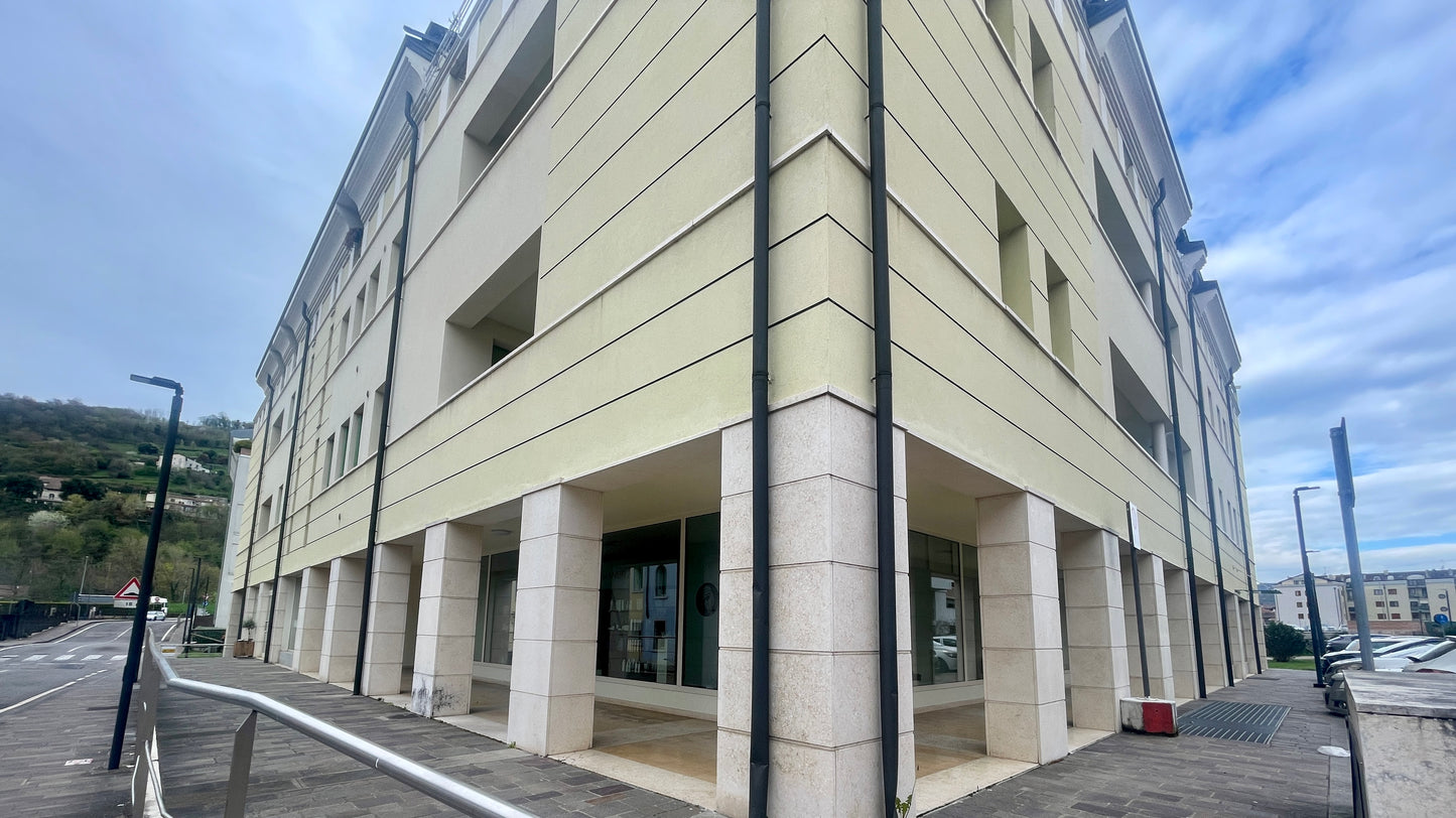 Immobile per attività commerciale